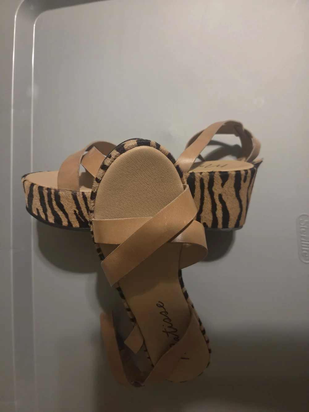 Matisse tan leather